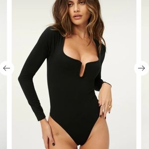 ❤️ NWOT! GOOD AMERICAN U RING LONG SLEEVE BODYSUIT, 3 (LARGE)